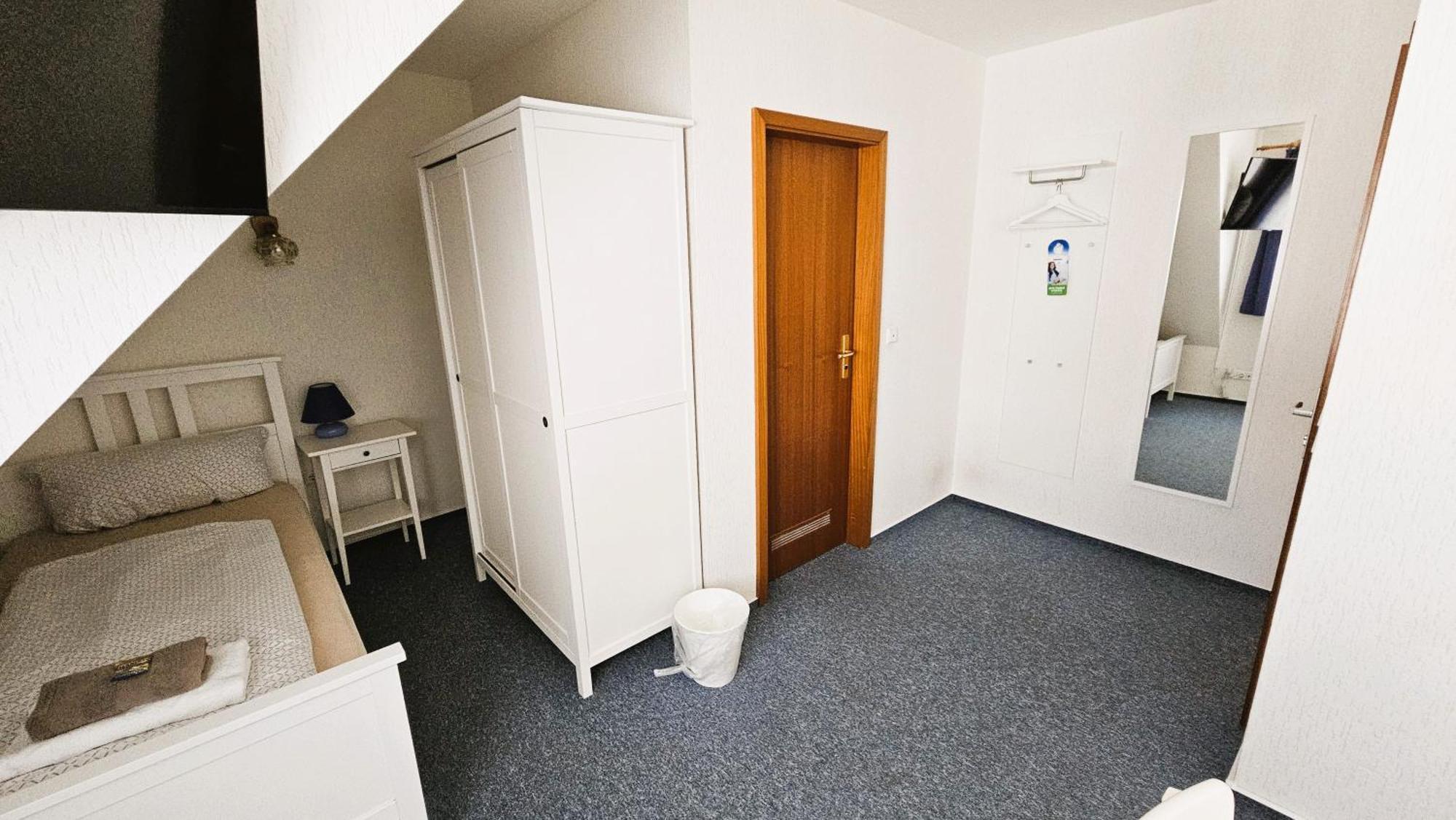 Hotel Dorfkrug Buesum Ngoại thất bức ảnh