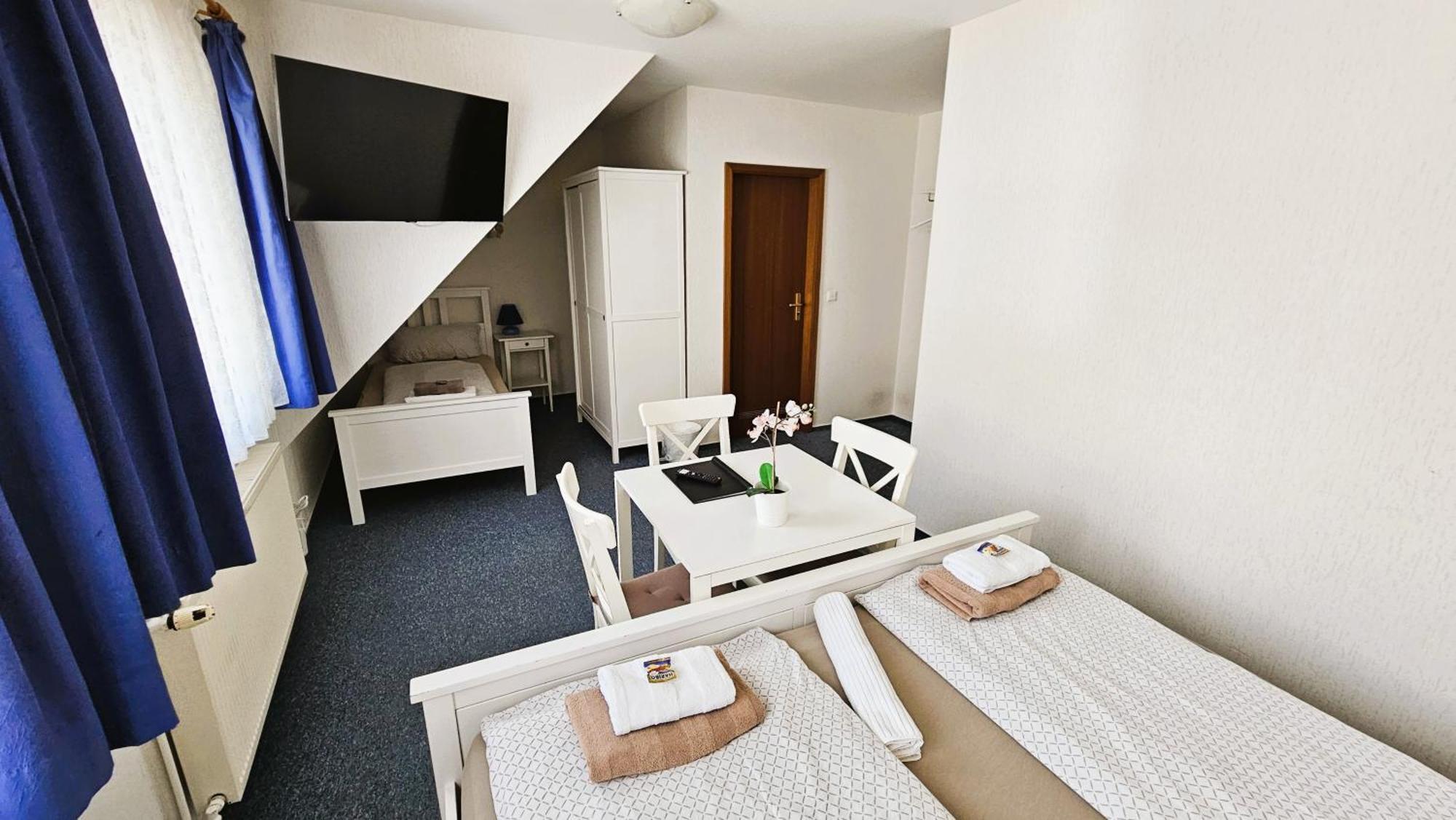 Hotel Dorfkrug Buesum Ngoại thất bức ảnh